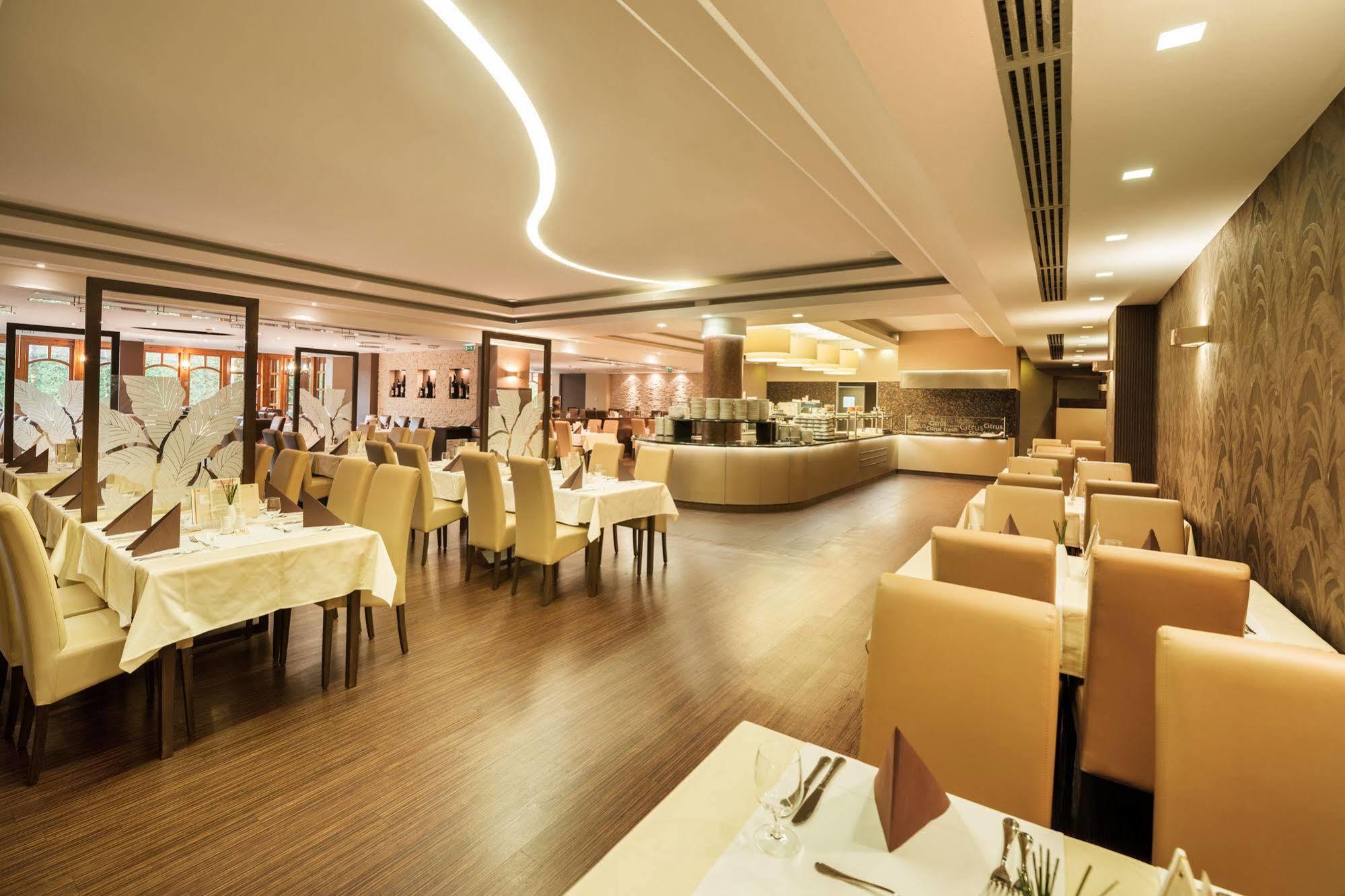 Hotel Europa Fit Hévíz Heviz Exterior foto